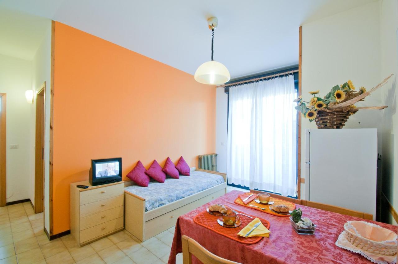 Appartamenti Calderone Rimini Exterior foto